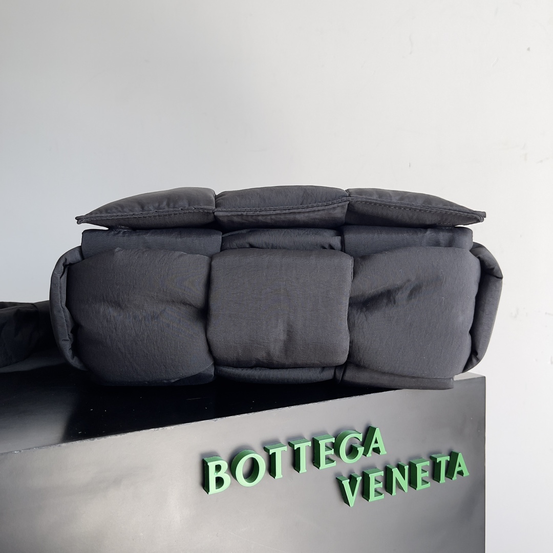 Bottega Veneta Satchel Bags